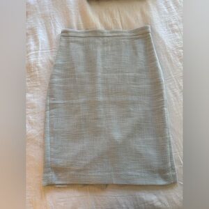 Ann Taylor White and Blue Woven Pencil Skirt Size 6